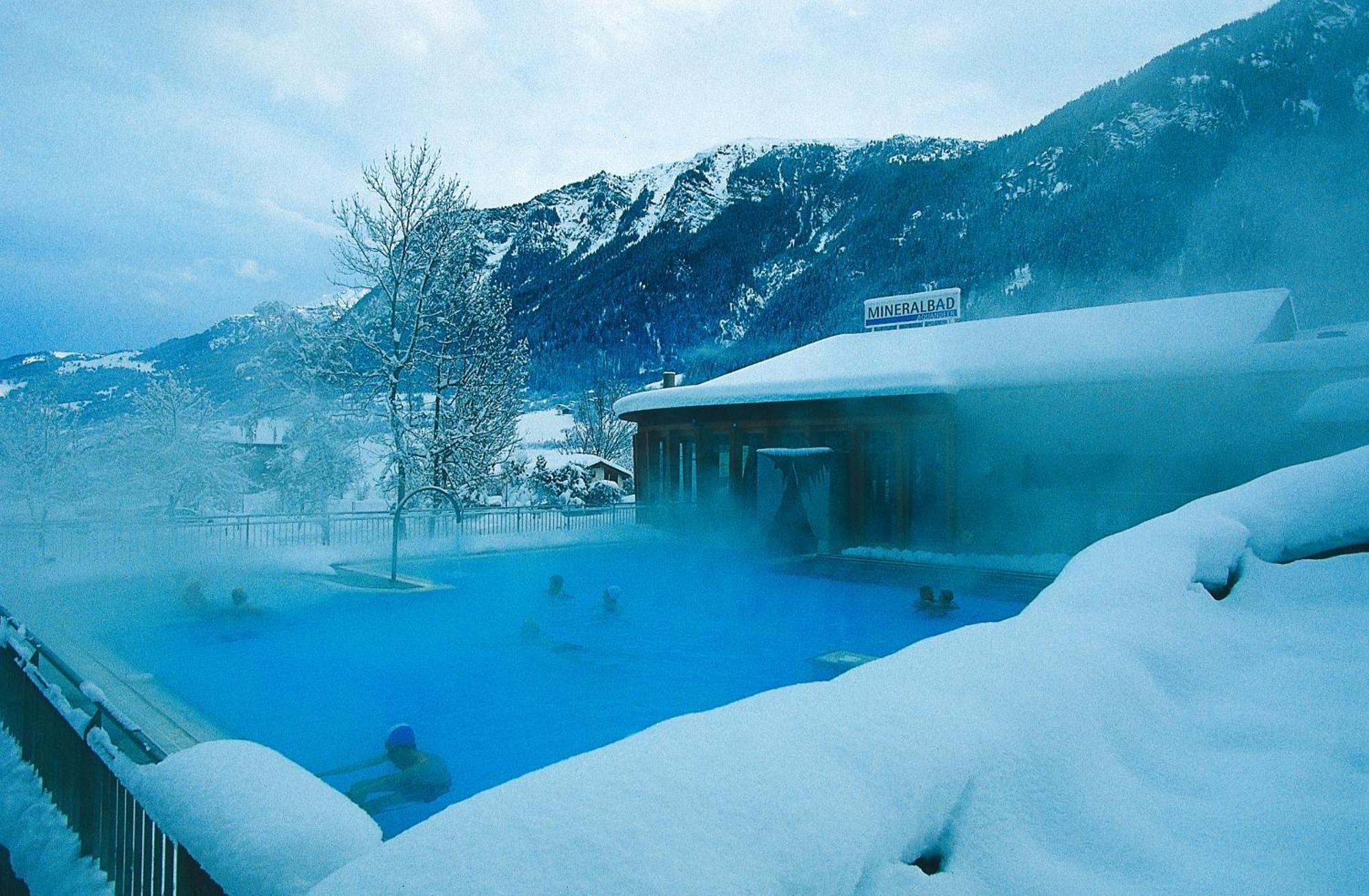 Hotel Fravi Андер Экстерьер фото
