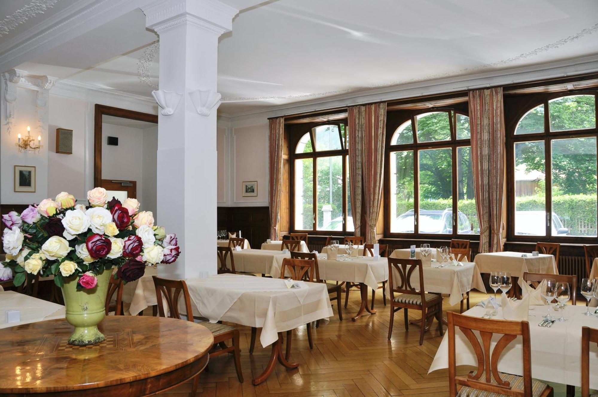Hotel Fravi Андер Экстерьер фото