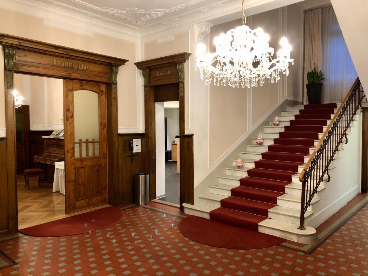 Hotel Fravi Андер Экстерьер фото